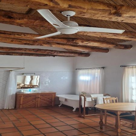Appartamento Red Mountain Ridge Karoo Oasis And Guest Farm Buffelskloof Esterno foto