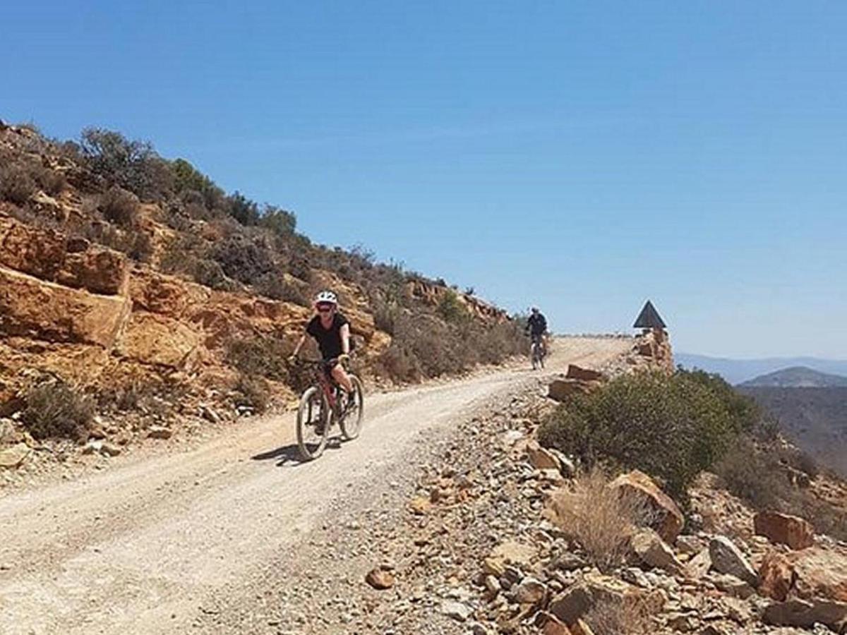 Appartamento Red Mountain Ridge Karoo Oasis And Guest Farm Buffelskloof Esterno foto