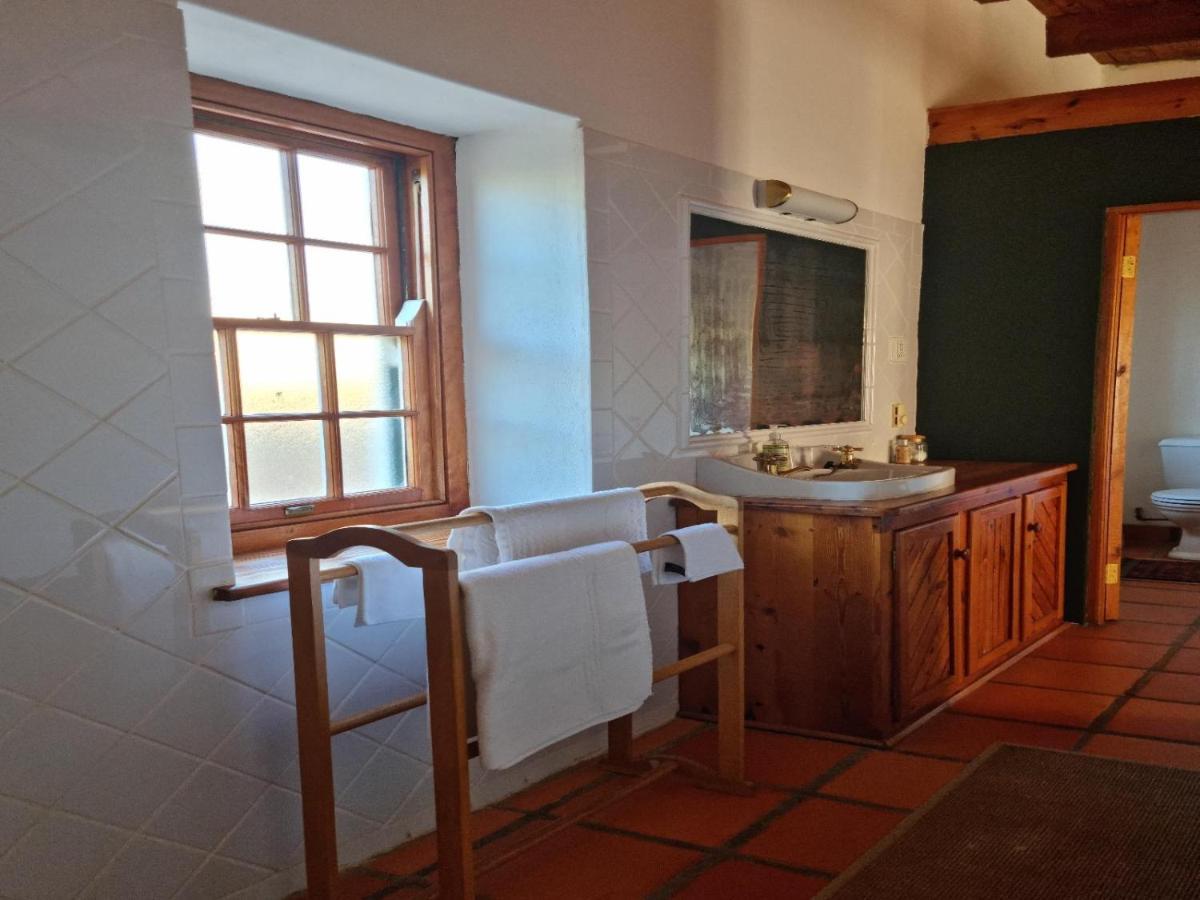 Appartamento Red Mountain Ridge Karoo Oasis And Guest Farm Buffelskloof Esterno foto