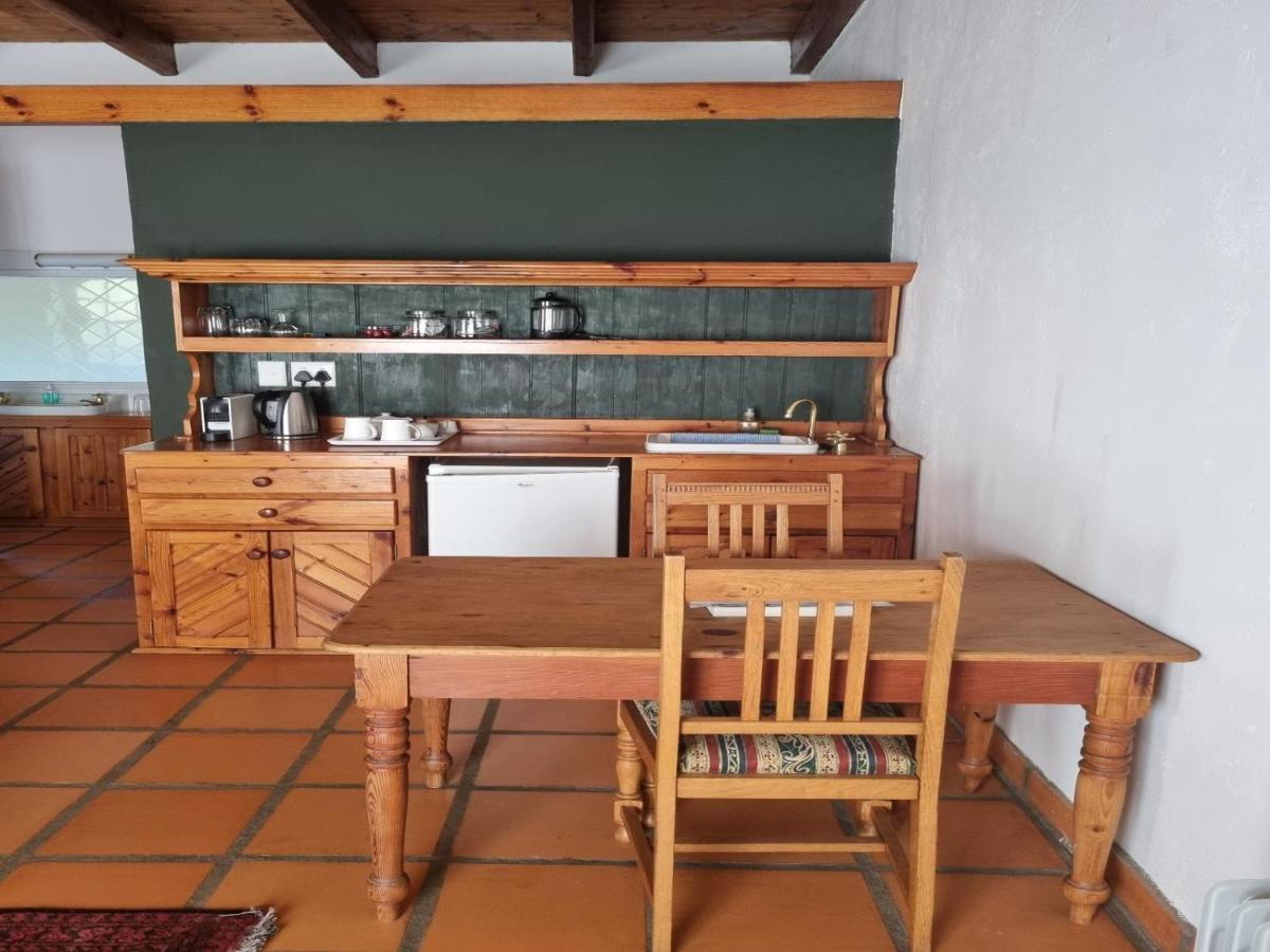 Appartamento Red Mountain Ridge Karoo Oasis And Guest Farm Buffelskloof Esterno foto